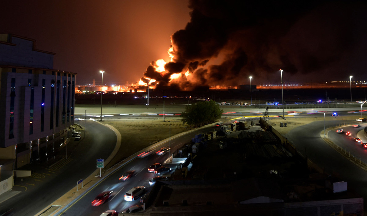 attacco houti pozzi petrolio arabia saudita