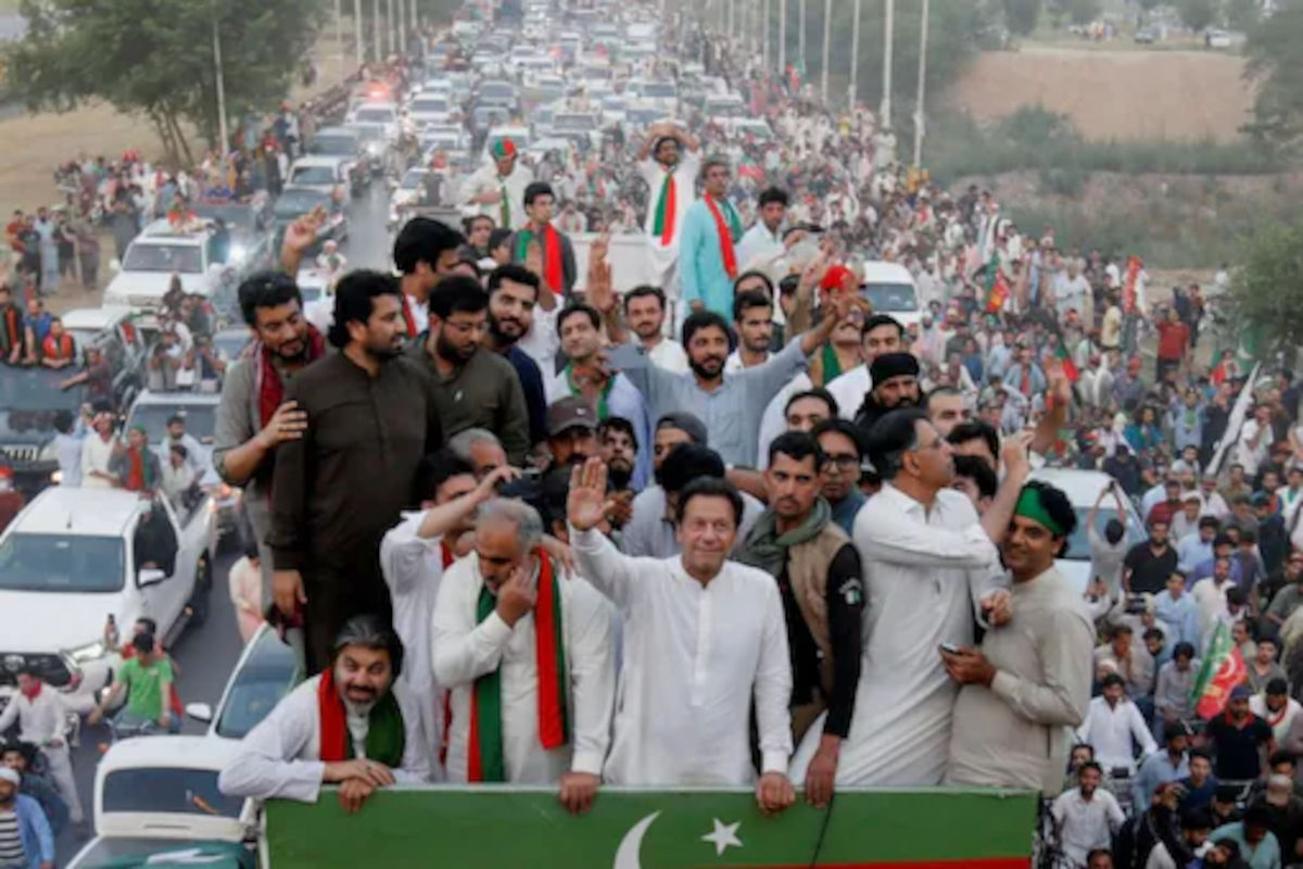Imran Khan alla testa della marcia su Islamabad